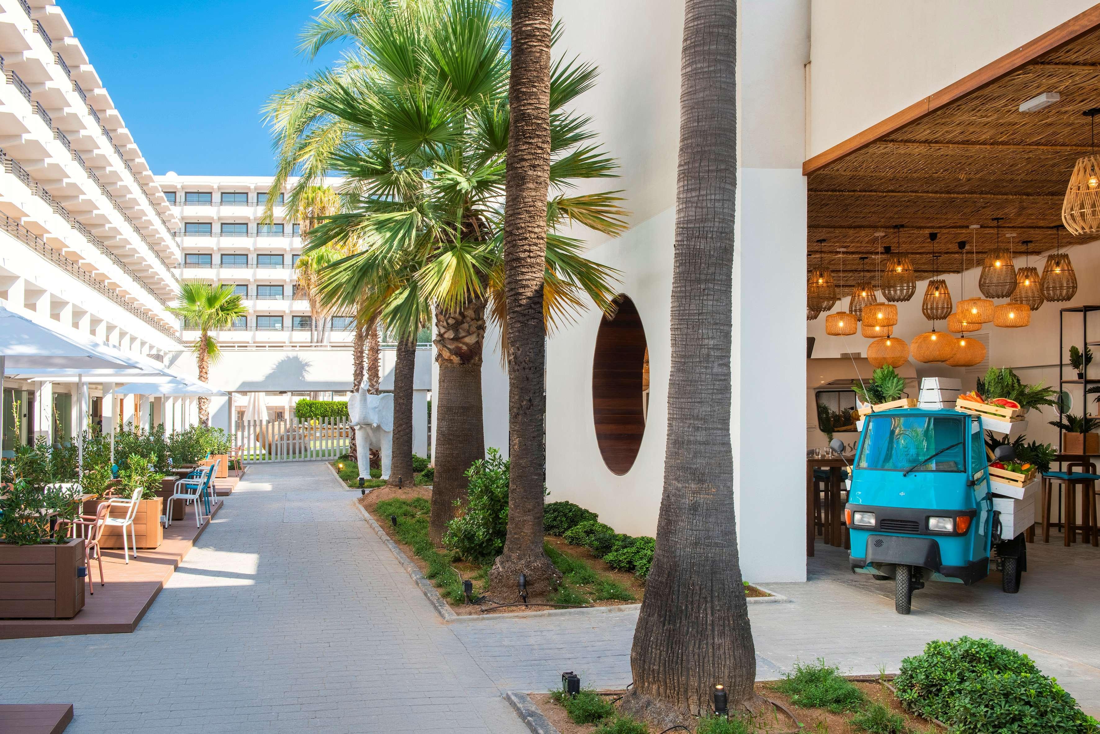 Innside By Melia Alcudia Port de Alcudia  Exterior photo